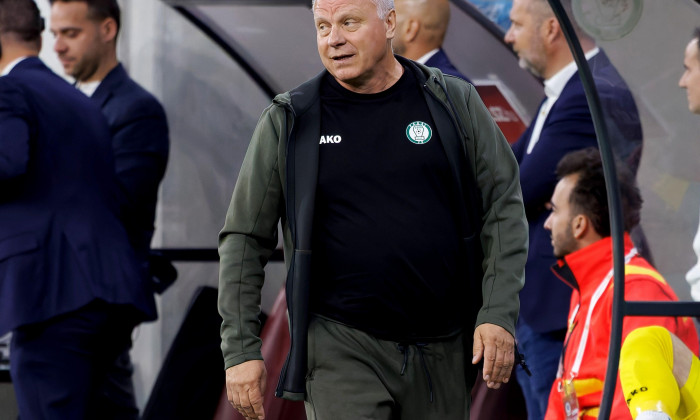 Budapest, Hungary. 15th May, 2024. Gyorgy Bognar, head coach of Paksi FC reacts during the Hungarian Cup Final match between Paksi FC and Ferencvarosi TC at Puskas Arena on May 15, 2024 in Budapest, Hungary. Credit: Laszlo Szirtesi/Alamy Live News