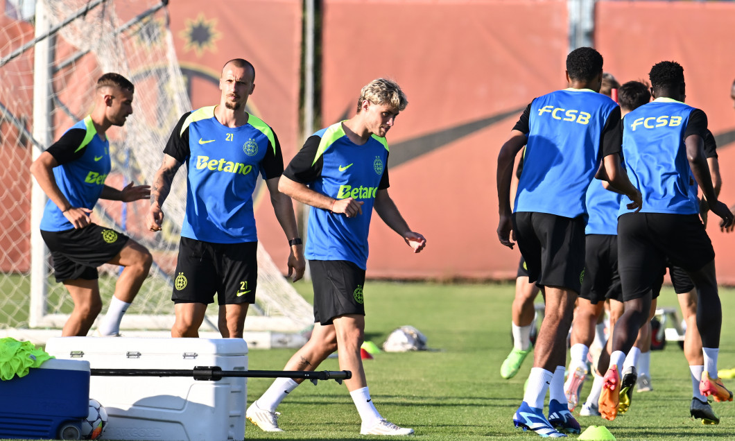 FOTBAL:ANTRENAMENT OFICIAL FCSB INAINTEA MECIULUI CU FC VIRTUS, PRELIMINARIILE CHAMPIONS LEAGUE (15.07.2024)