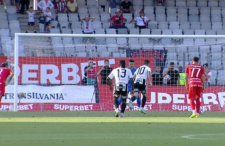 ”U” Cluj - Hermannstadt 3-1. ”Șepcile Roșii” și-au adjudecat victoria încă din prima repriză