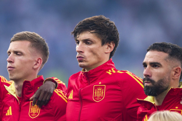 (L-R) Dani Olmo, Robin Le Normand and Dani Carvajal of Spain getting into the field during the UEFA EURO, EM, Europameis