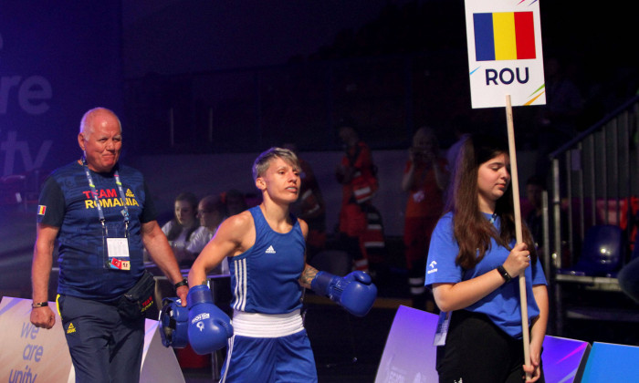 01.07.2023 Nowy Targ (Poland) Europaspiele women s boxing 54kg Adrian Lacatus(L) Romania coach with Lacramioara Perijoc