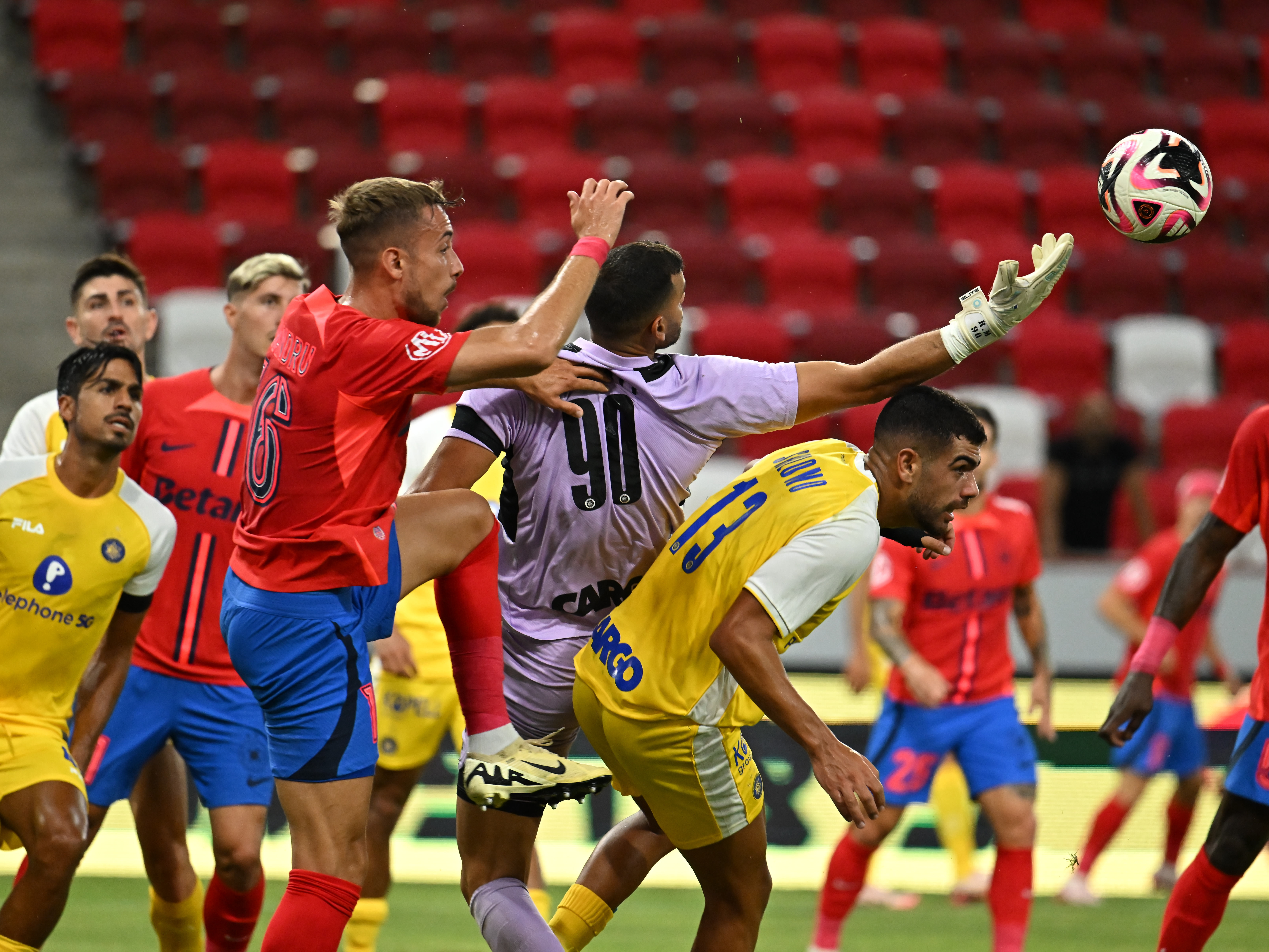 Maccabi Tel Aviv - FCSB 0-0, ACUM. Ocazii importante pentru campioana României