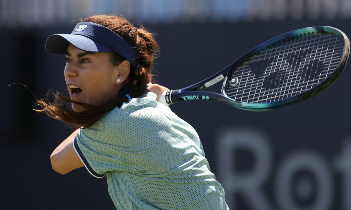 Eastbourne, East Sussex, UK. 24th June 2024; Devonshire Park, Eastbourne, East Sussex, England: Rothesay International Eastbourne, Day 1, Sorana Cirstea (ROU) plays a backhand against Anhelina Kalinina (UKR), womens singles match Credit: Action Plus Sport