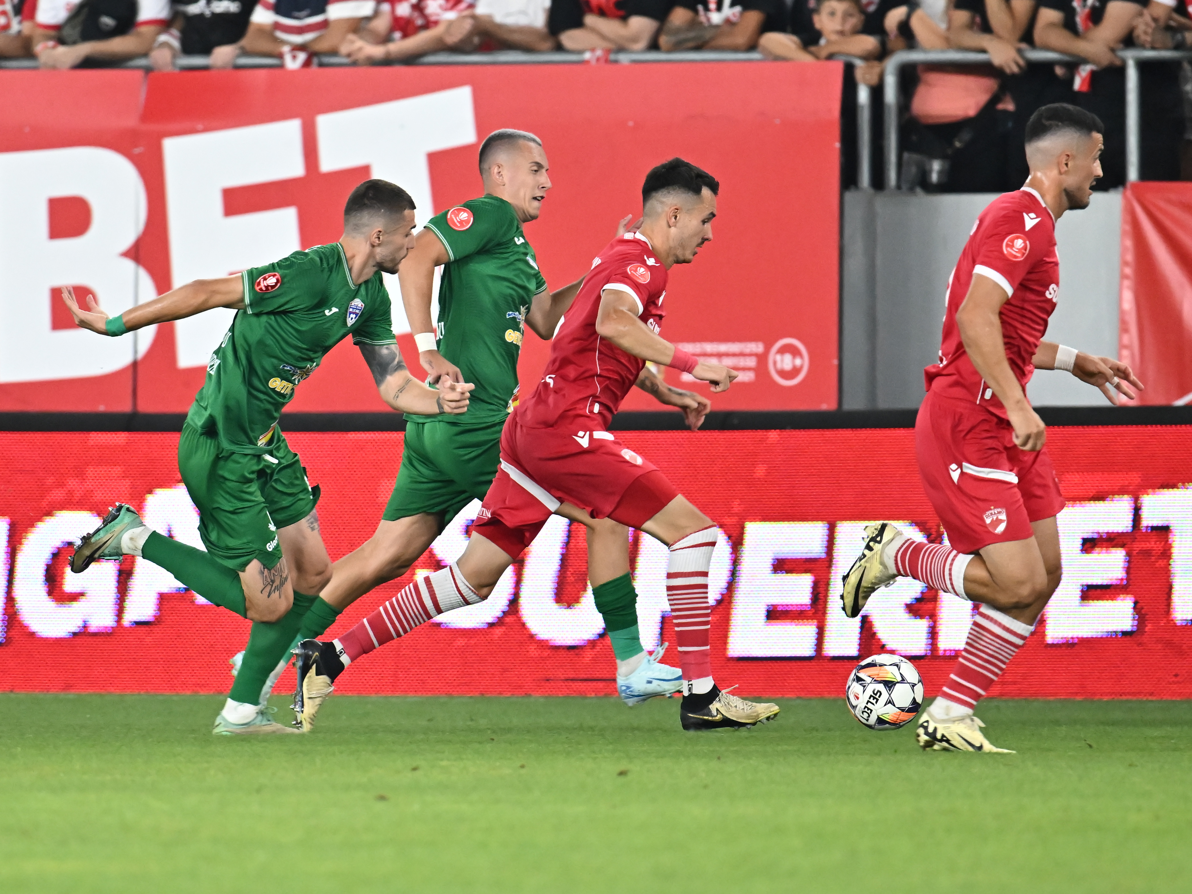 Clasamentul din SuperLiga, după Dinamo - Gloria Buzău 4-1