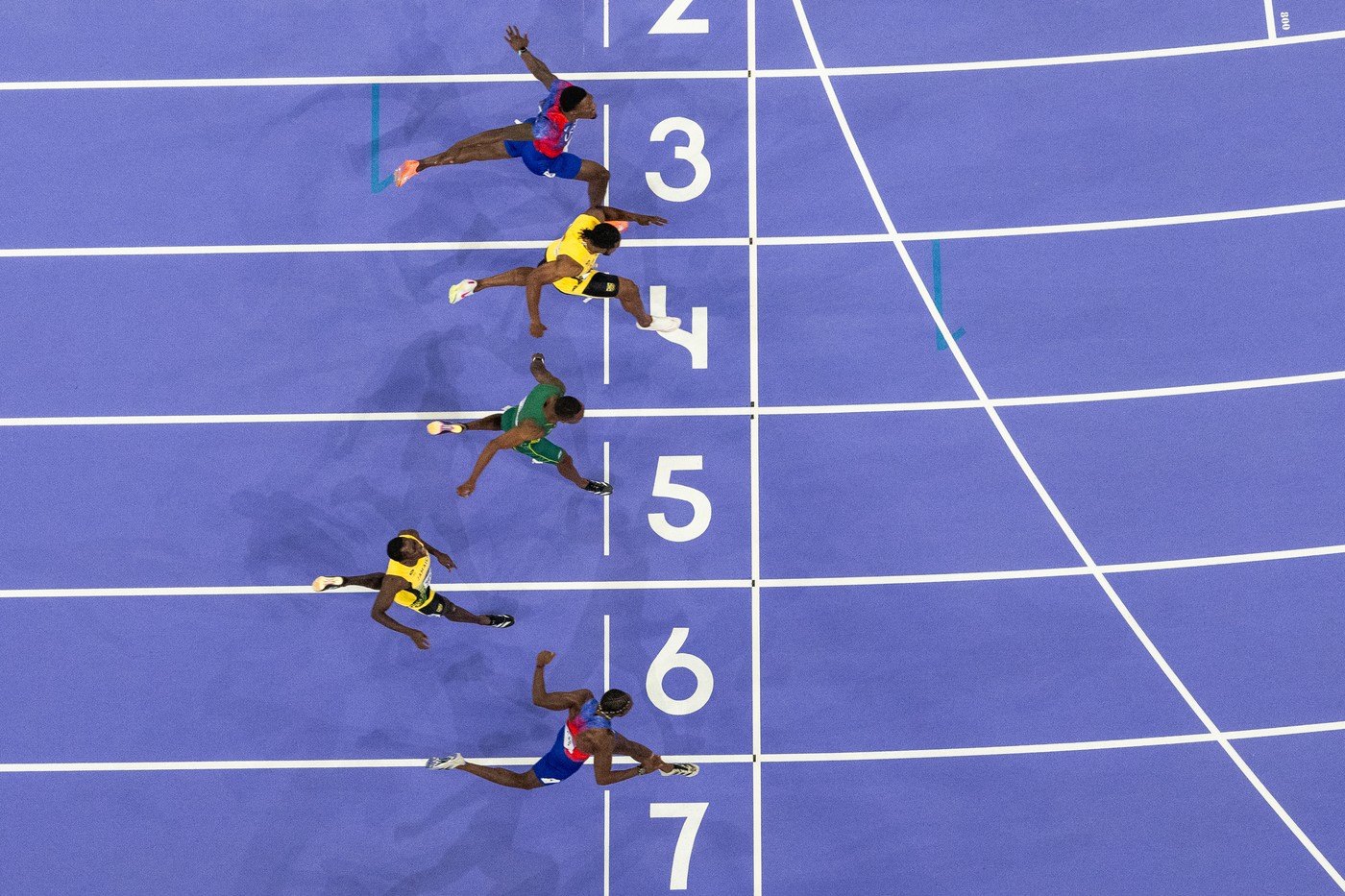 Final dramatic la proba de 100 de metri de atletism! Cel mai rapid om din lume, decis după fotofiniș