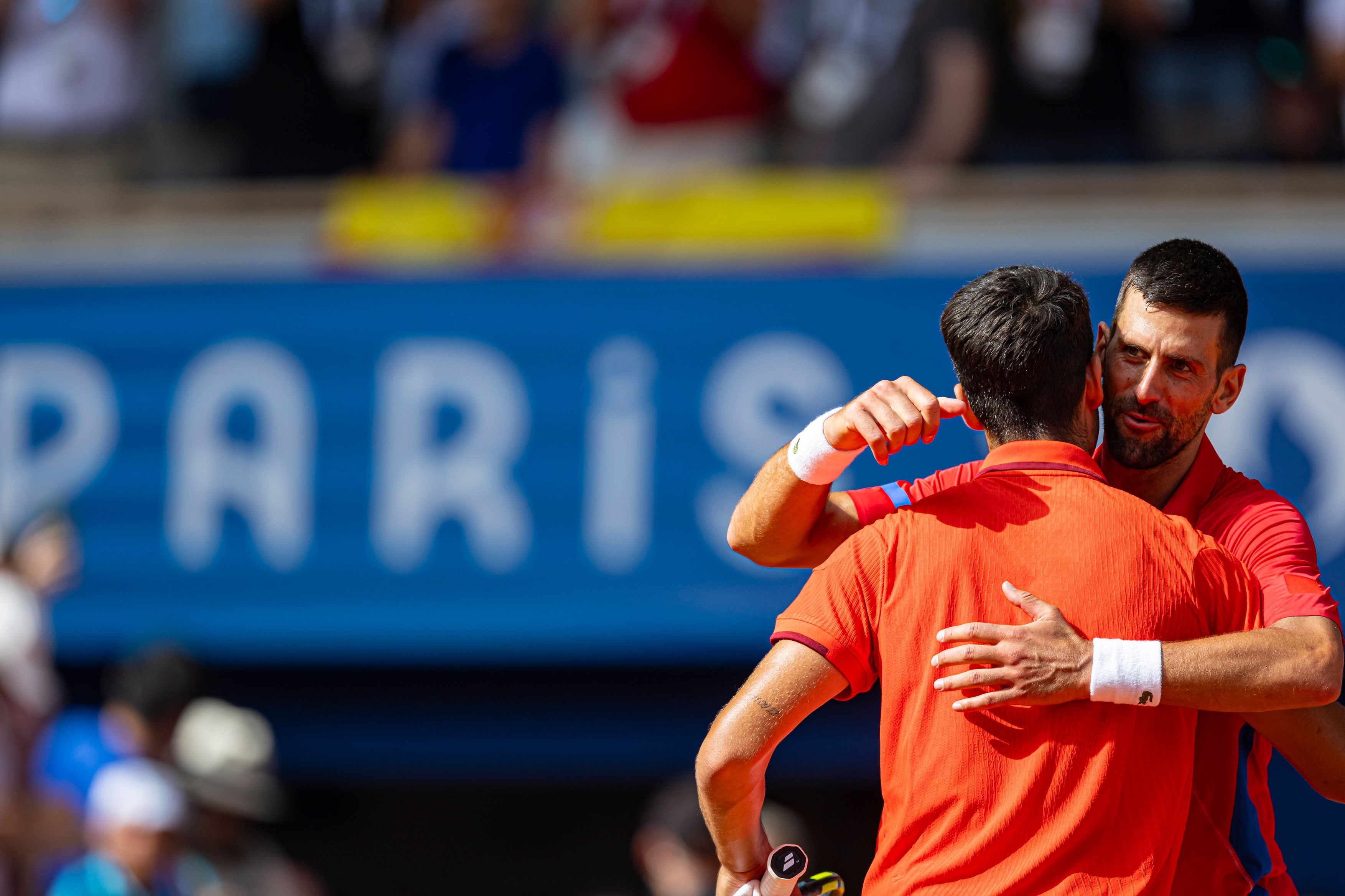 Carlos Alcaraz a dezvăluit ce i-a spus Novak Djokovic, imediat după finala olimpică