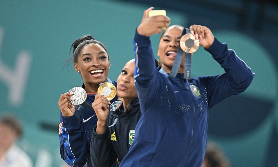 Paris 2024 - Gymnastics Floor - Podium Ceremony, France - 05 Aug 2024