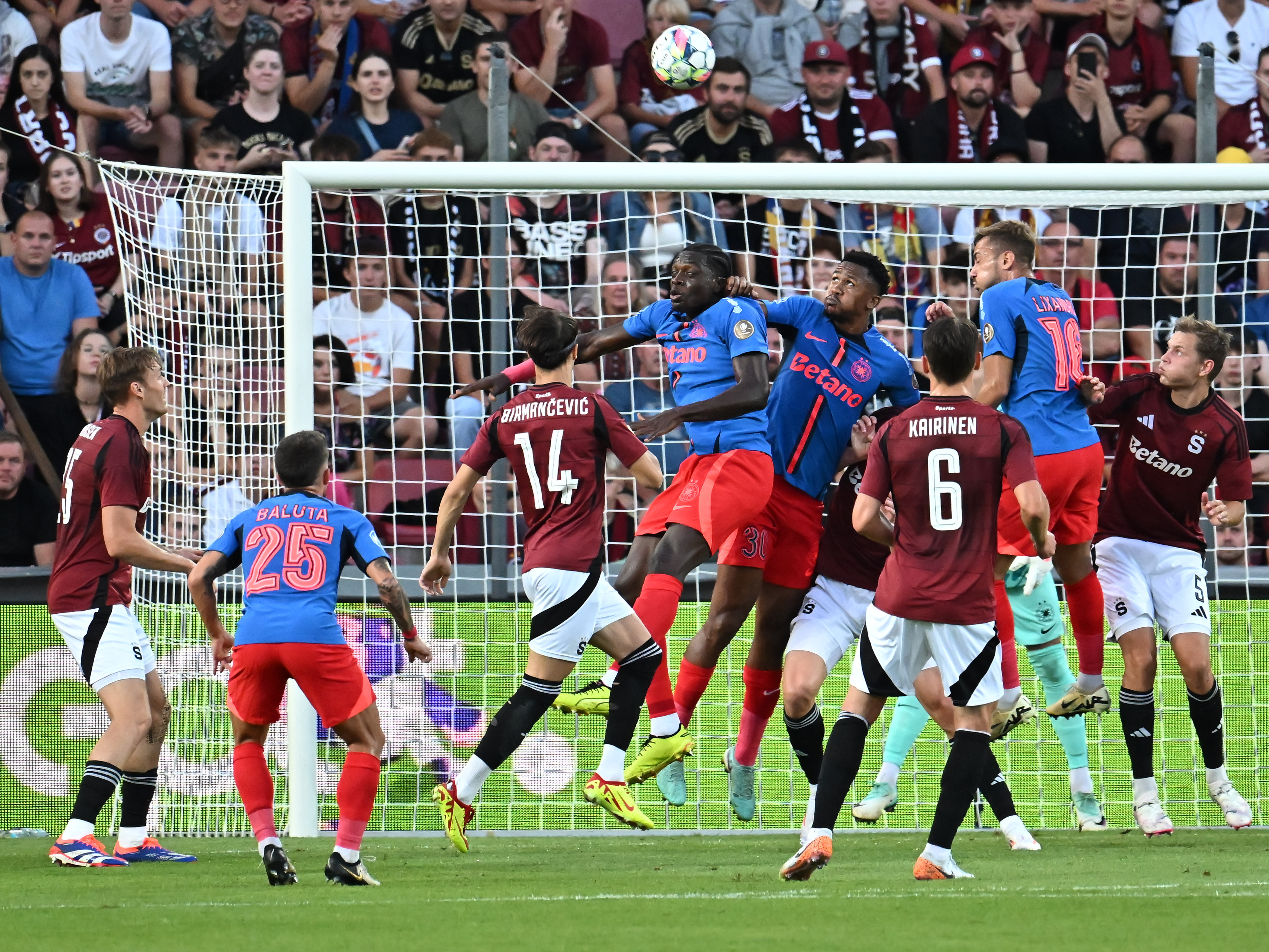 Sparta Praga - FCSB 0-1, pe digisport.ro. Campioana României conduce în Cehia! Dawa a deschis scorul. FOTO