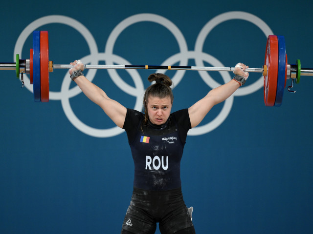 Cât ghinion! Loredana Toma reușise un nou record olimpic, dar ridicarea nu a fost validată de arbitri!