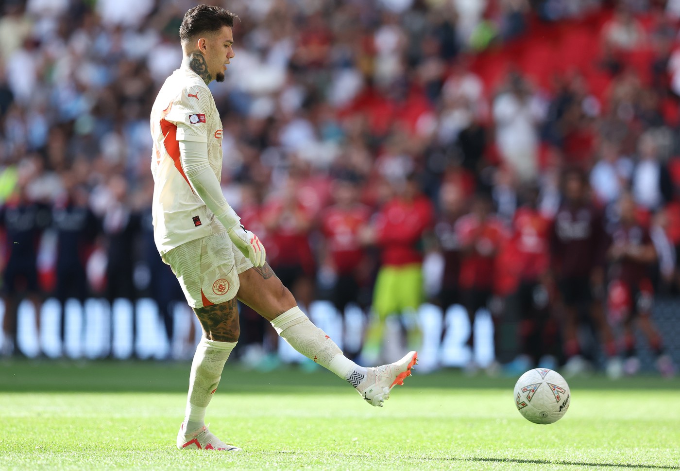 Portarul Ederson a executat al cincilea la loviturile de departajare, în Supercupă! După meci, Guardiola a explicat totul