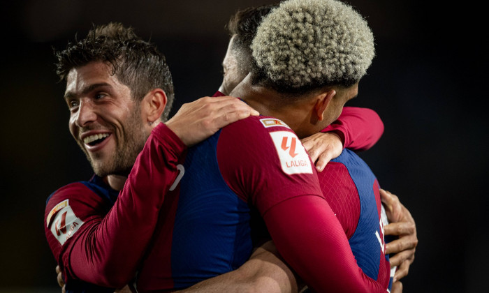 Robert Lewandowski FC Barcelona, Barca celebrates with Sergi Roberto (FC Barcelona) and Ronald Araujo (FC Barcelona) dur