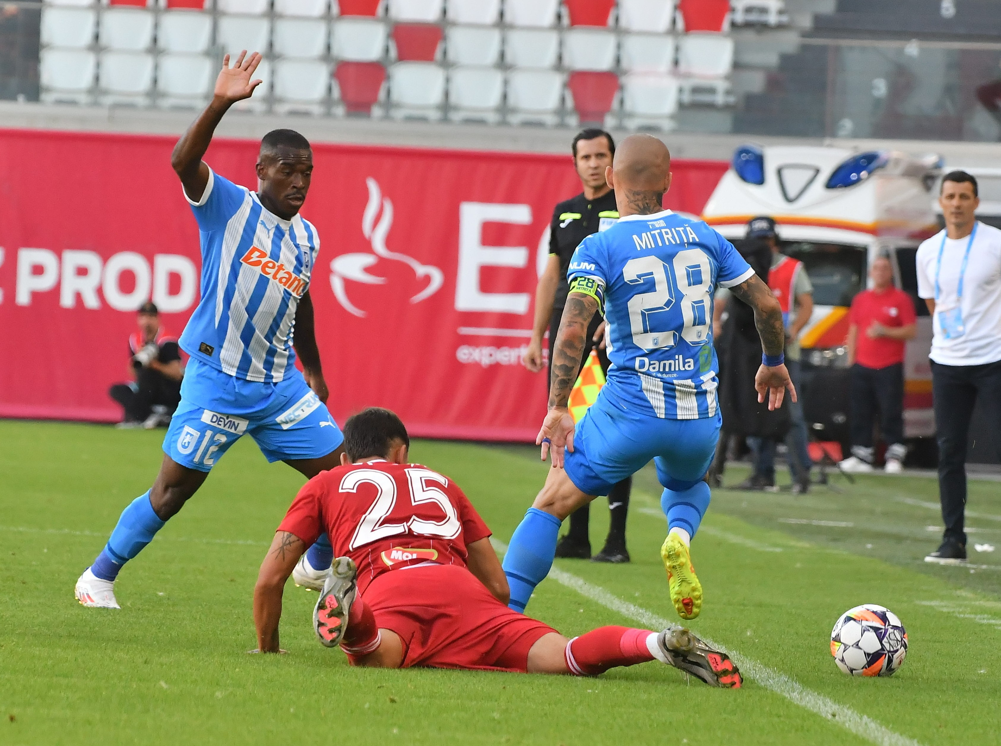 Sepsi - Universitatea Craiova 1-2. Alex Mitriță le aduce victoria oltenilor! Crețu, eliminat în prelungiri