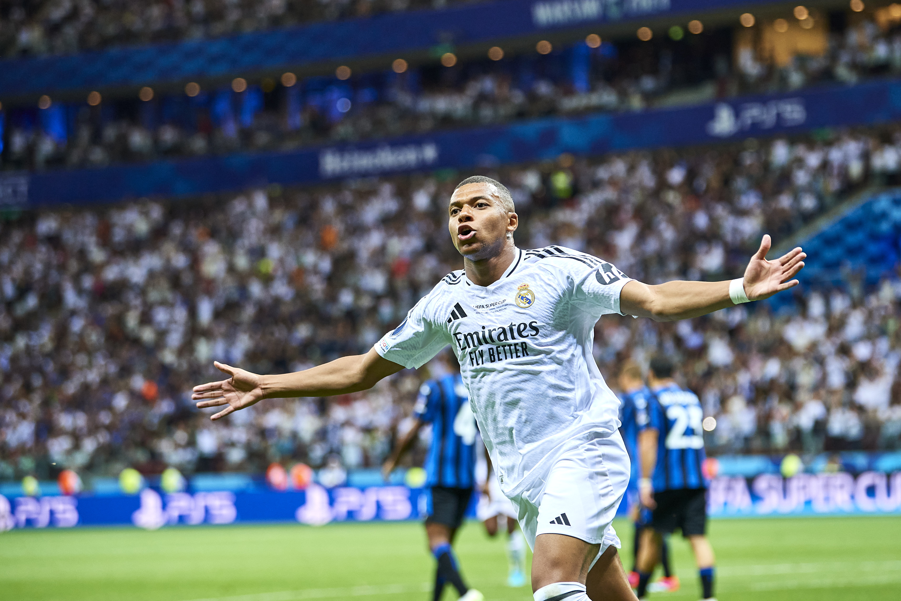 Mesajul lui Mbappe, după ce a debutat cu gol și trofeu pentru ”Galactici”! Cum a numit-o pe Real Madrid