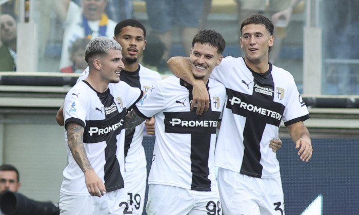 Dennis Man of Parma AC and players jubilates after scoring the goalduring Parma FC vs ACF Fiorentina, 1Ă‚Â° Serie A Enil