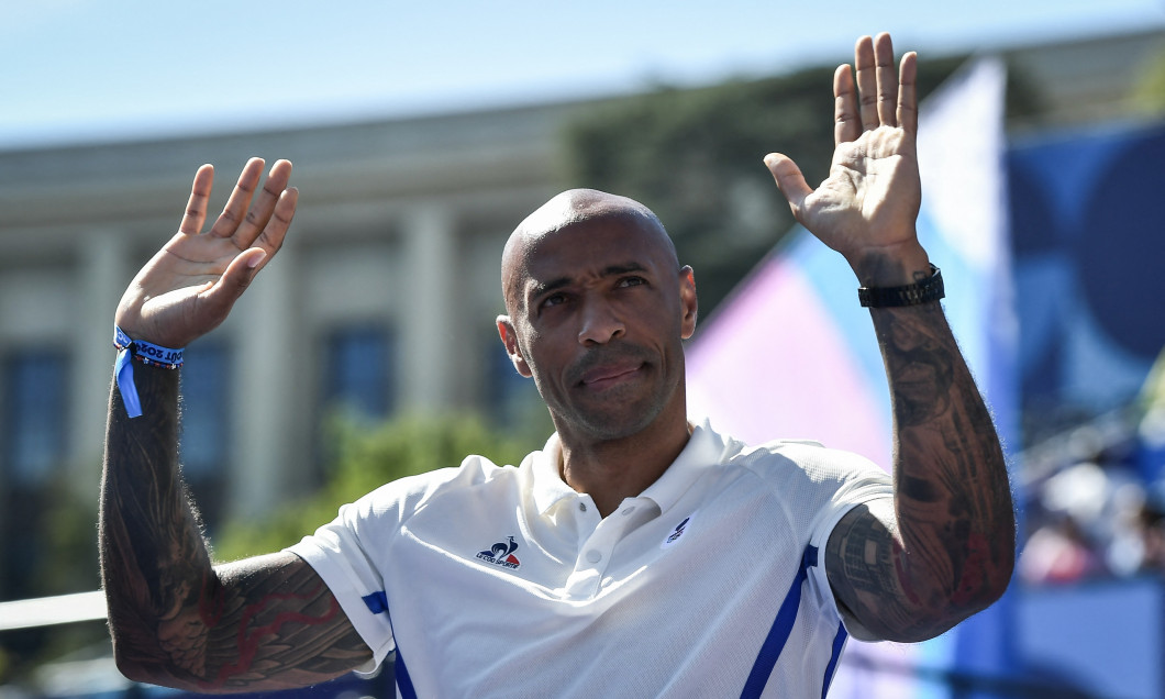 Paris 2024 - Fans salute medalists at the Parc des Champions in Paris FA, France - 10 Aug 2024