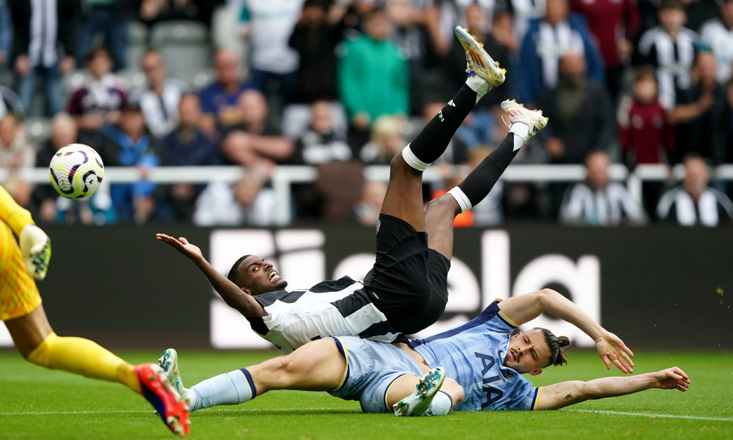 Newcastle United v Tottenham Hotspur - Premier League - St James' Park