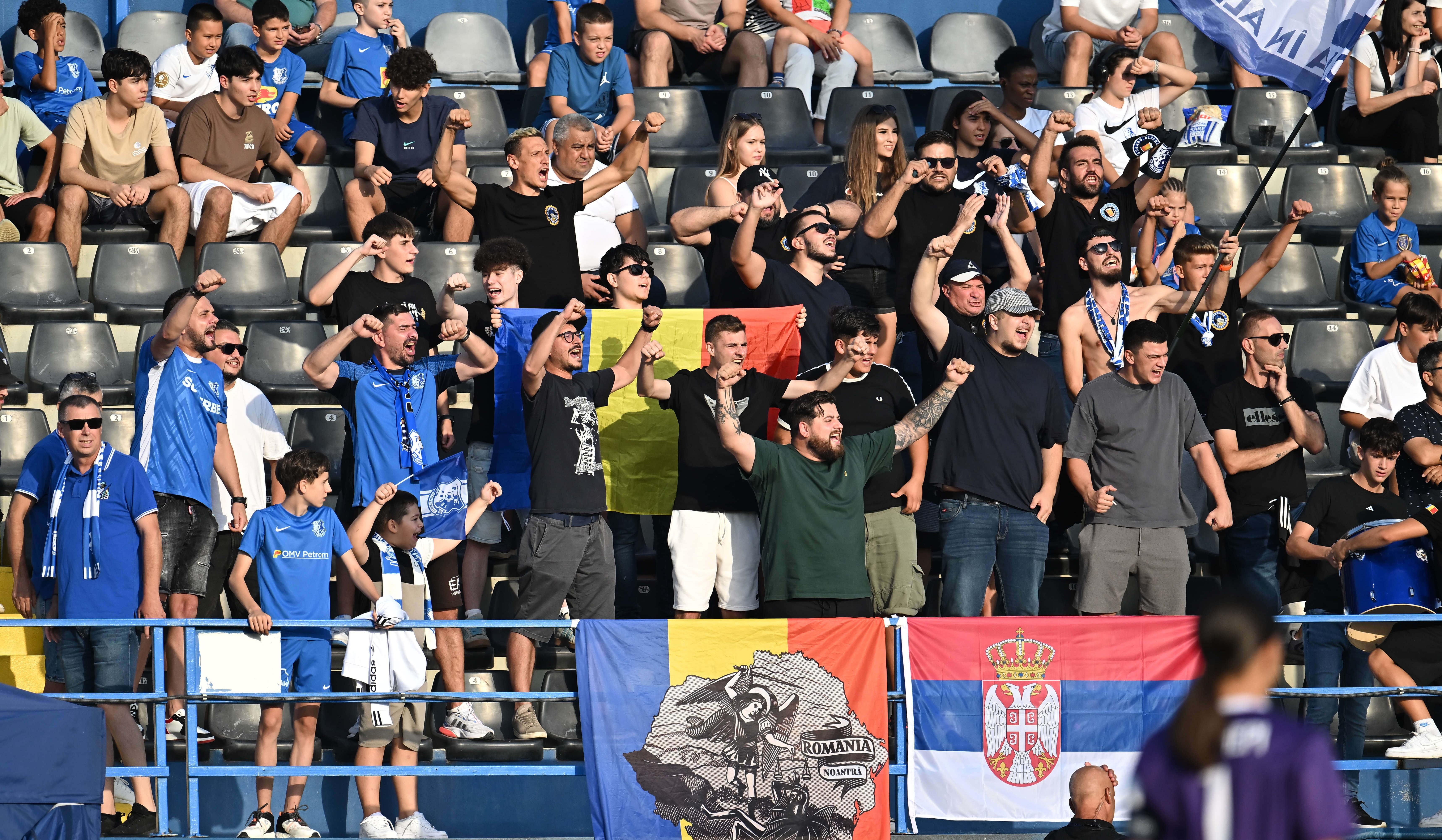 Incidente în tribune la meciul Farului din preliminariile Champions League feminin. Meciul a fost întrerupt