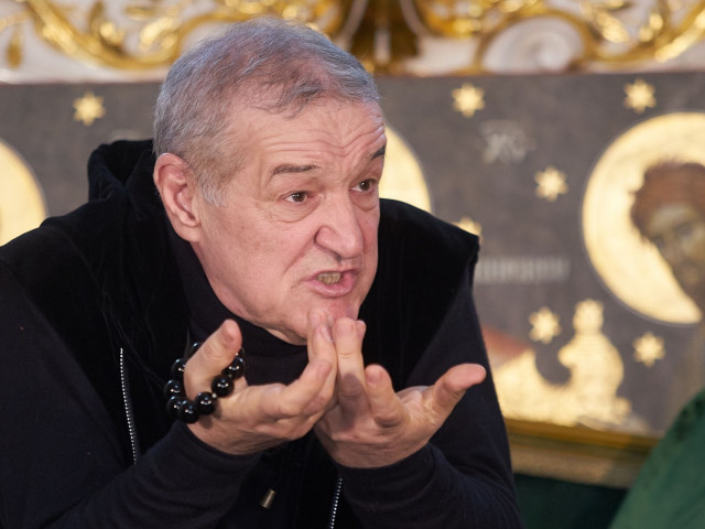 Gigi Becali a intrat în direct și ”a făcut praf” un jucător. După câteva secunde, s-a răzgândit: ”Acum am văzut”