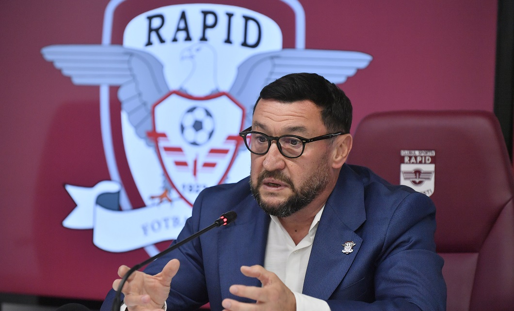 Transferuri pe bandă rulantă la Rapid. ”E un playmaker. Alături de Grameni, va aduce calitate în zona mediană”