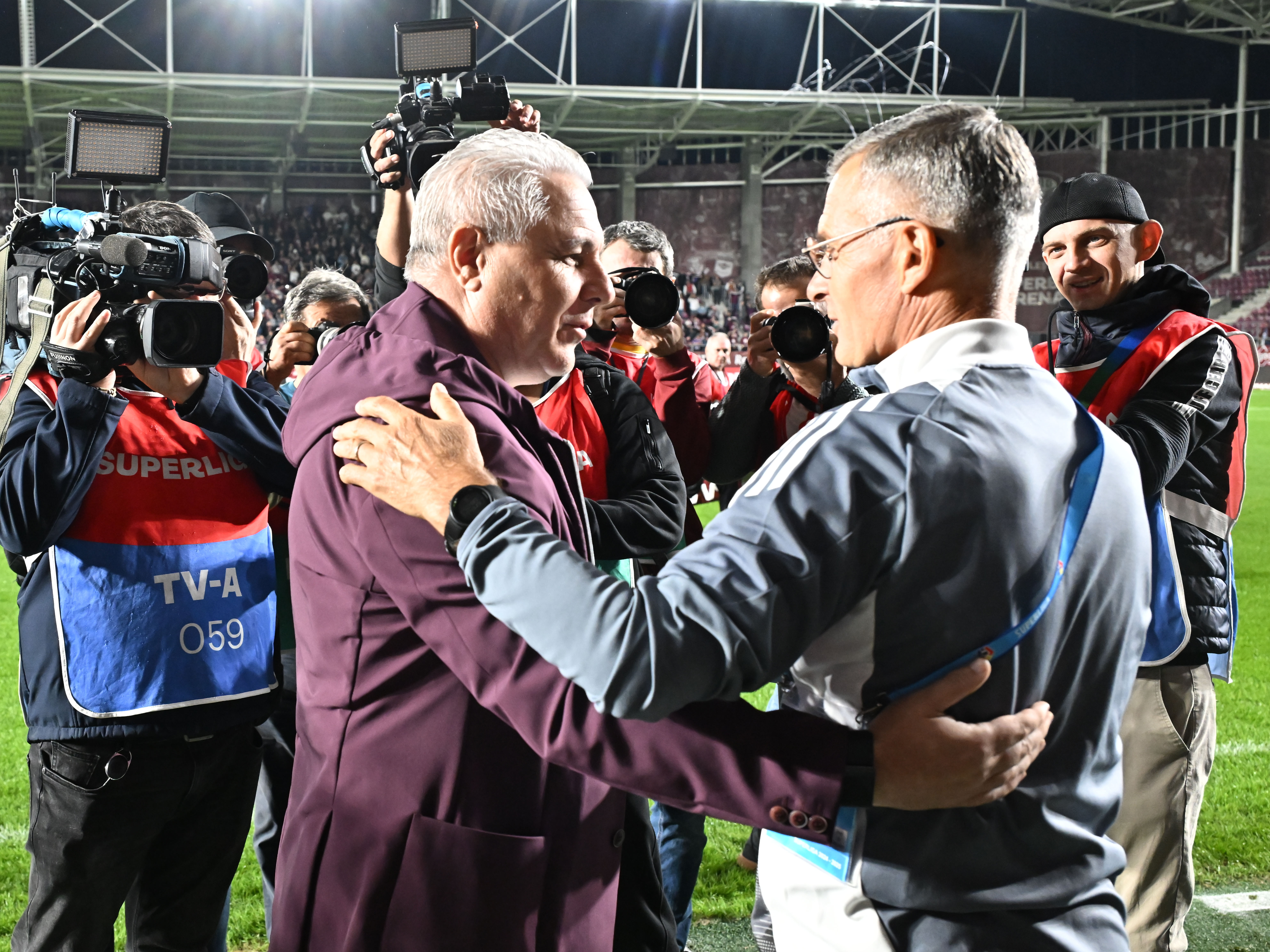 Imagine Stire Cine ar urma să fie noul antrenor al Farului, după ce Ianis Zicu și-a anunțat plecarea | 2review.ro