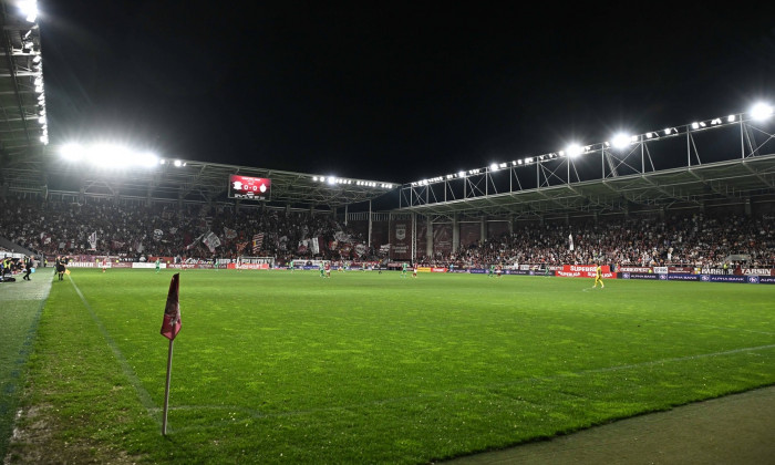 Imagine de ansamblu la meciul de fotbal dintre Rapid Bucuresti si Sepsi OSK Sfantu Gheorghe, din cadrul Play off-ului Su