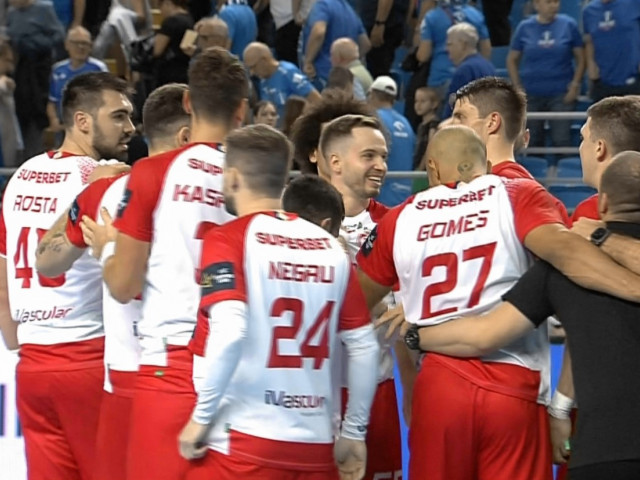 Live Video | Veszprem – Dinamo, ACUM, Digi Sport 2. ”Dulăii” se luptă cu Xavi Pascual în EHF Champions League