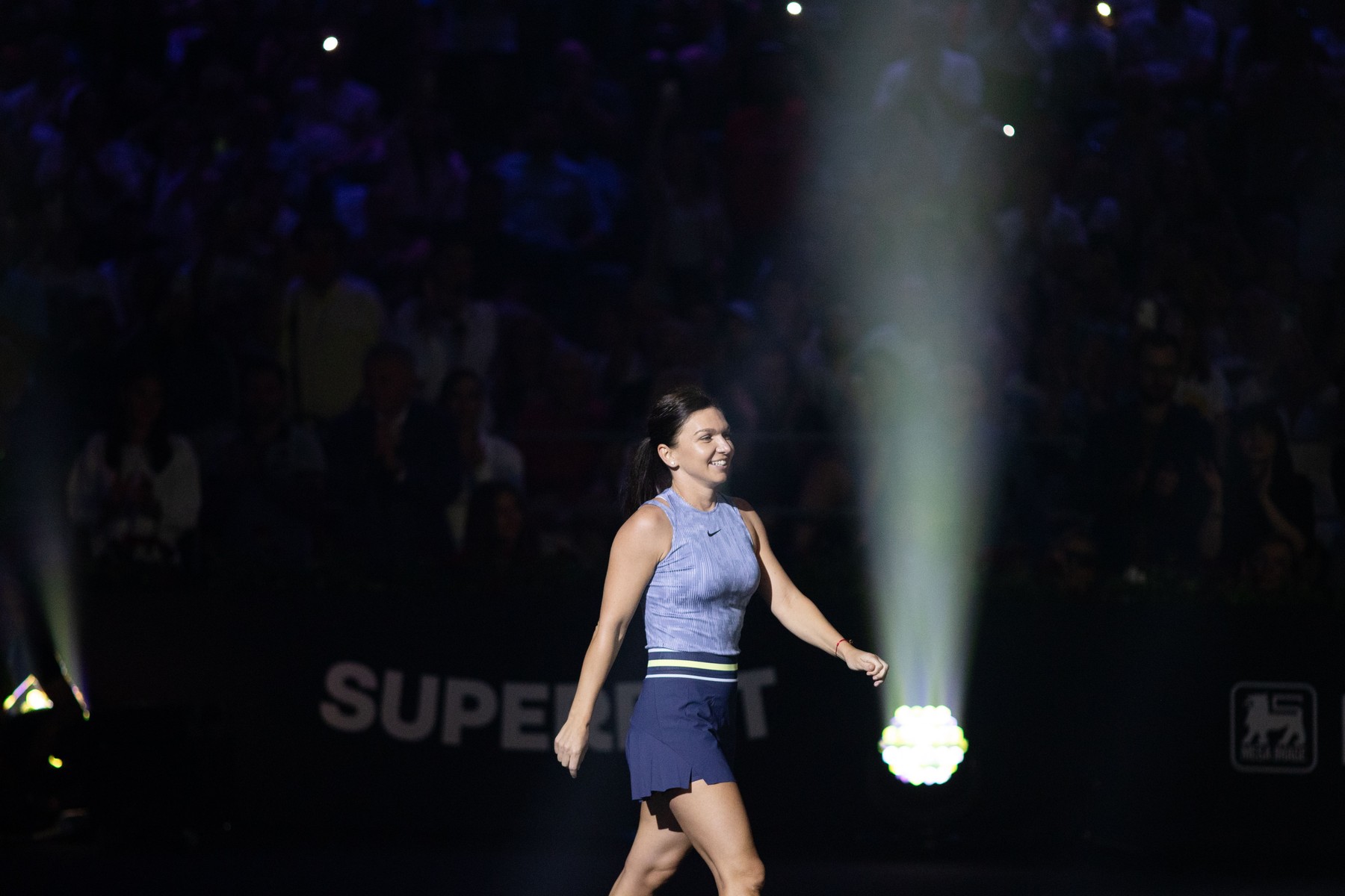 Simona Halep revine