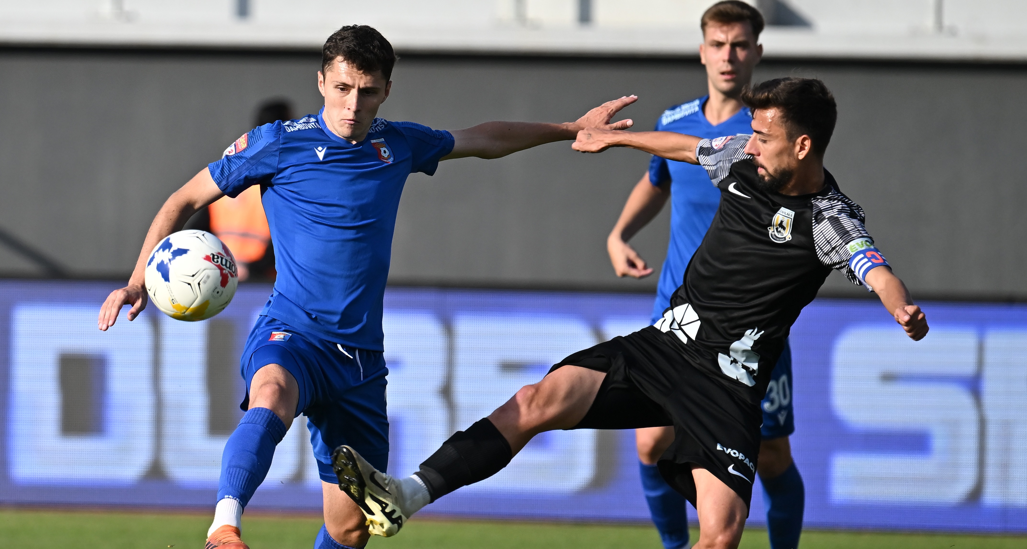 Chindia - Ceahlăul 0-1. Carl Davordzie a înscris unicul gol al meciului