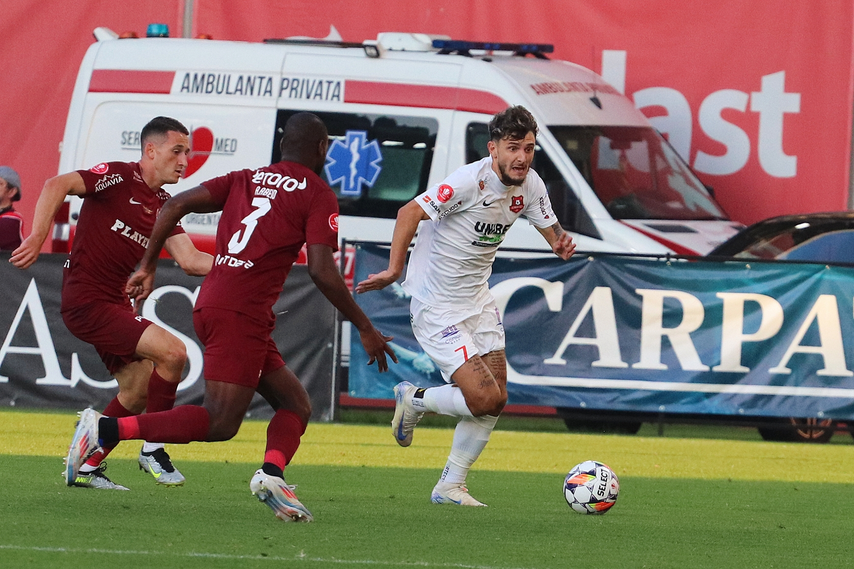 Hermannstadt - CFR Cluj 0-0. Niciuna dintre cele două n-a putut da lovitura! Remiză între Măldărășanu și Petrescu