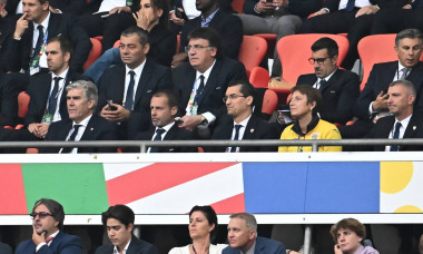 Aleksander Ceferin, Razvan Burleanu, Luis Figo si Ionut Lupescu in tribuna la meciul dintre Romania si Olanda, din cadru