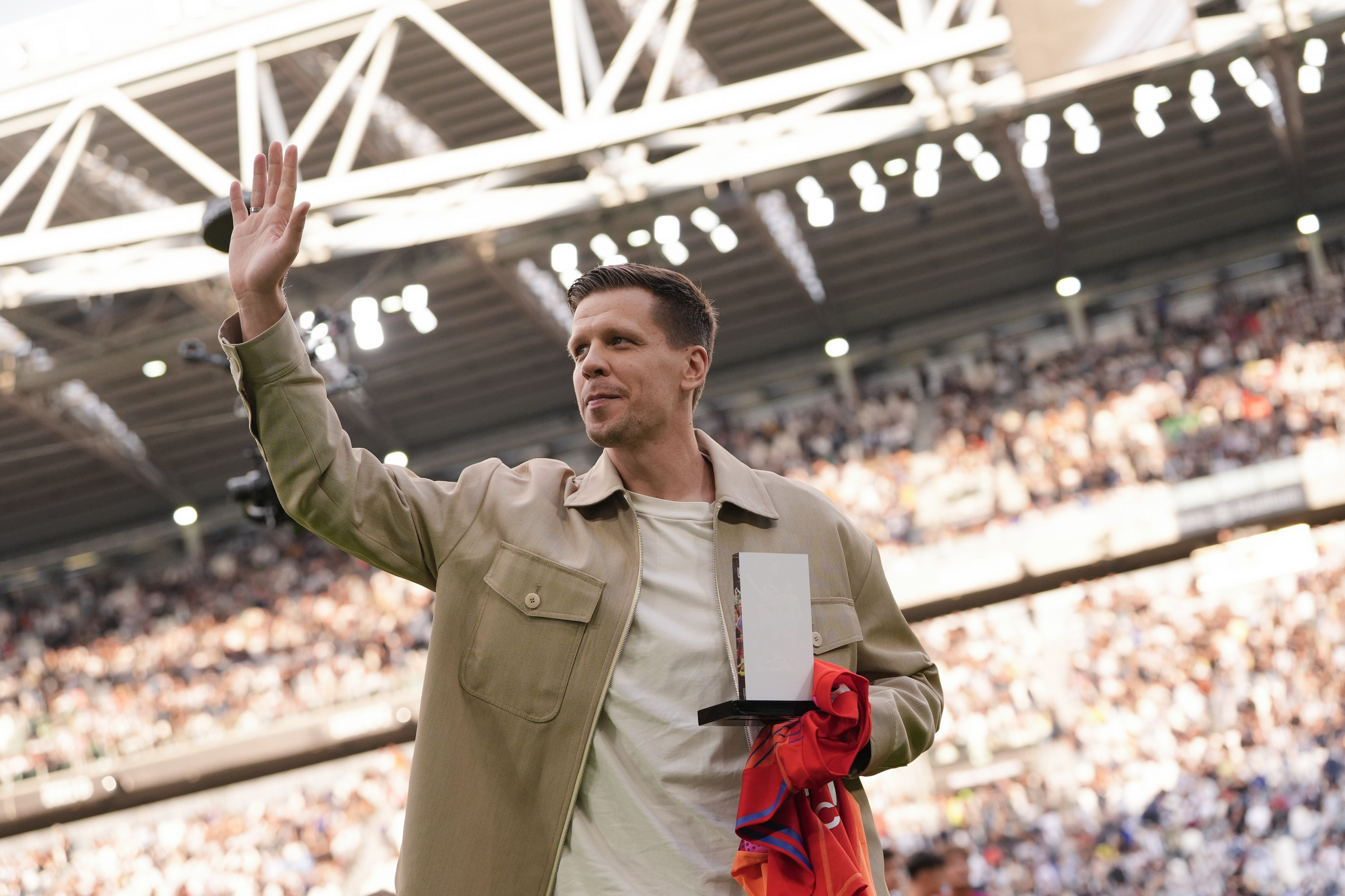 Wojciech Szczesny a vorbit despre transferul la Barcelona: ”Ar fi o lipsă de respect”