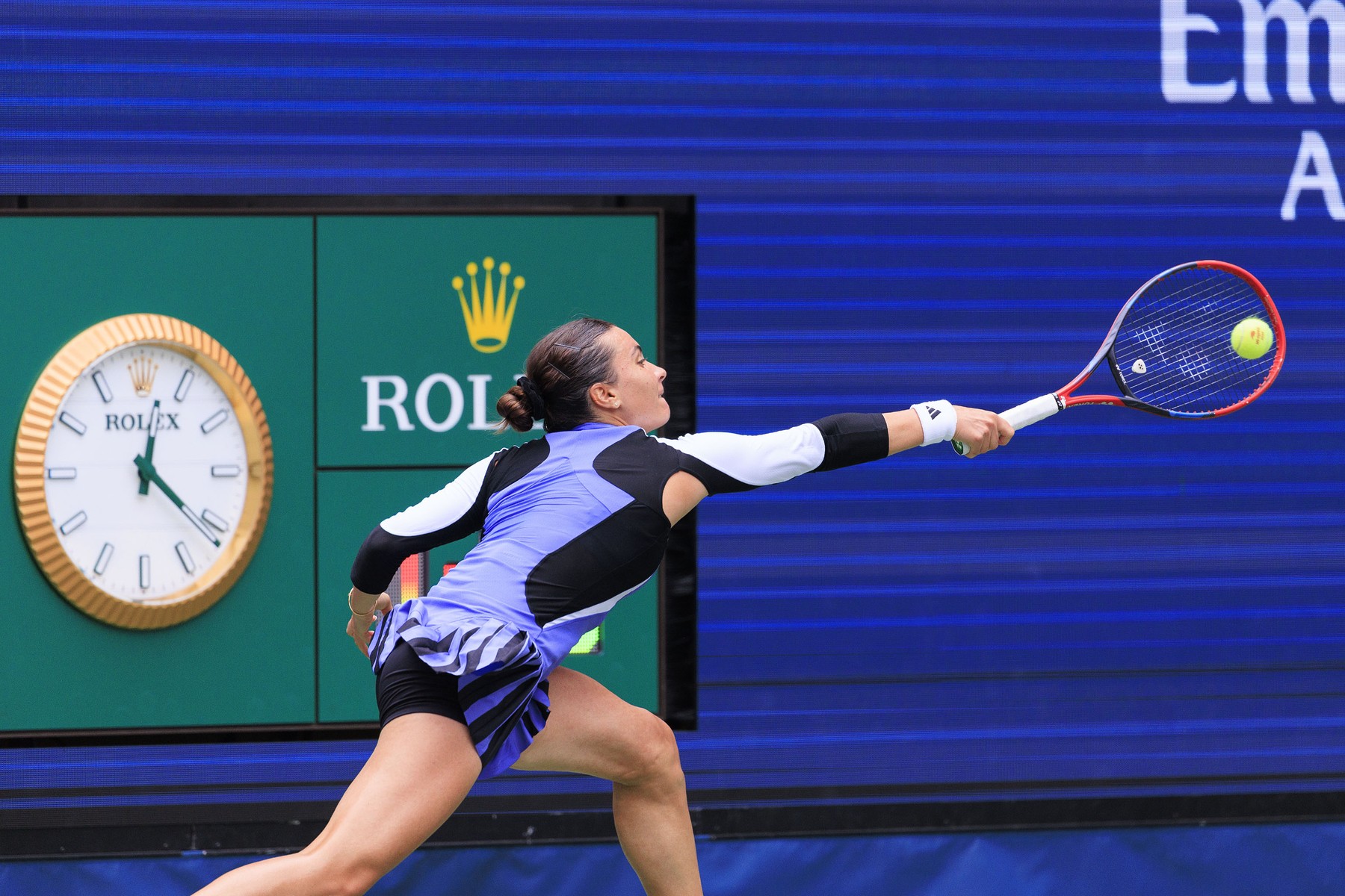 WTA Beijing |  Gabriela Ruse - S. Wei 10:00, Jaqueline Cristian - A. Bondar și Irina Begu - Y.X. Ma / Live Video 10:30 Digi Sport 2 și 3