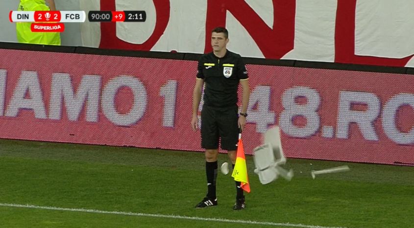 Ce măsuri ia Dinamo împotriva huliganului care a aruncat cu scaunul după arbitru