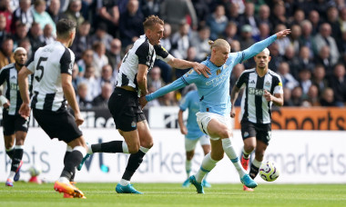 Newcastle United v Manchester City - Premier League - St James' Park