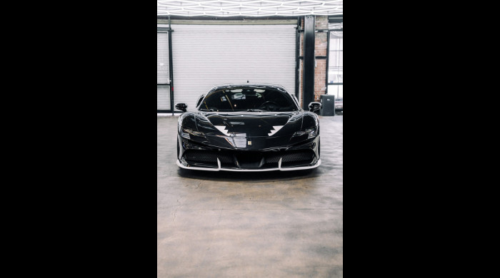 Ferrari SF90 Stradale, mașina pe care Zlatan Ibrahimovic și-a făcut-o cadou la 43 de ani / Foto: Profimedia