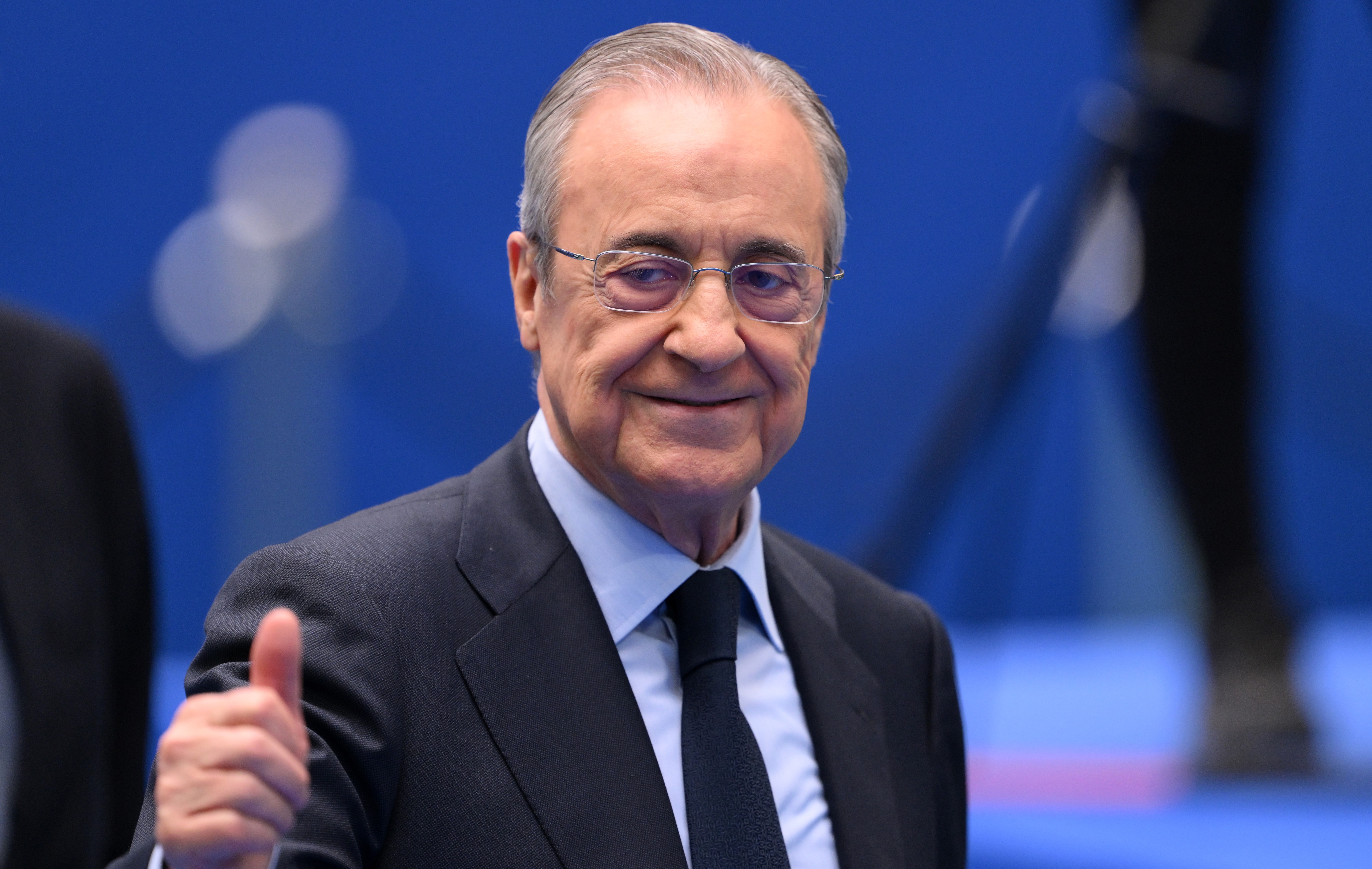 Florentino Perez trece la fapte! Fundașul pentru care Real Madrid face ofertă, după accidentarea lui Carvajal