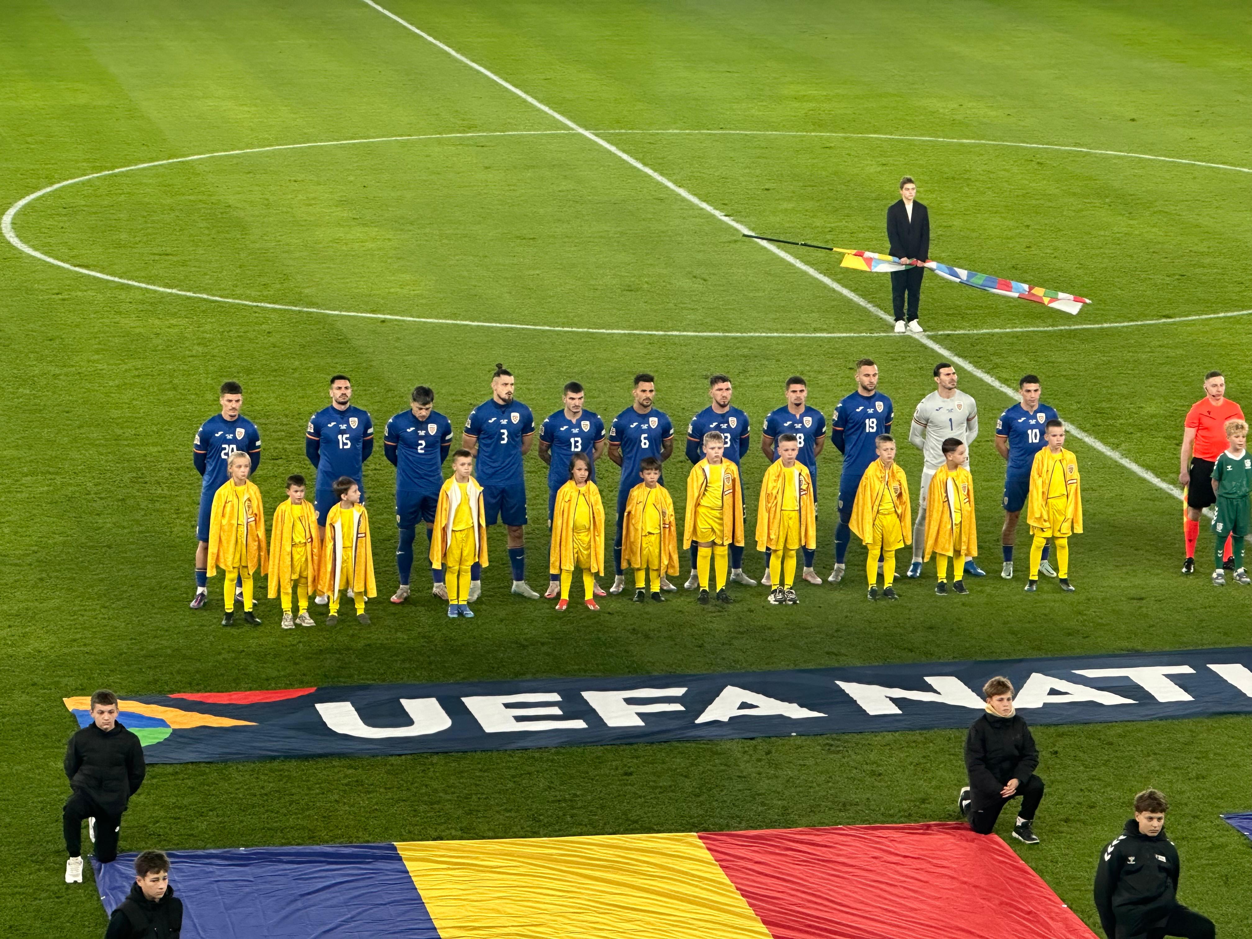 Gestul făcut de ”Tricolorii” lui Mircea Lucescu în timpul intonării imnului, la meciul cu Lituania