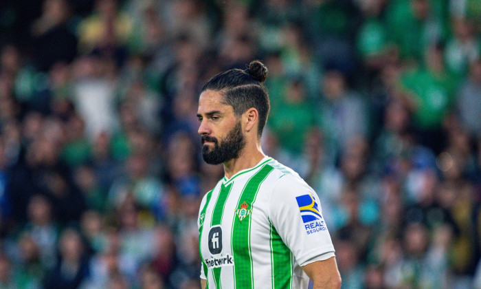 ESP: Real Betis Balompie v Getafe CF - La Liga EA Sports SEVILLA, SPAIN - FEBRUARY 4: Isco of Real Betis Balompie during