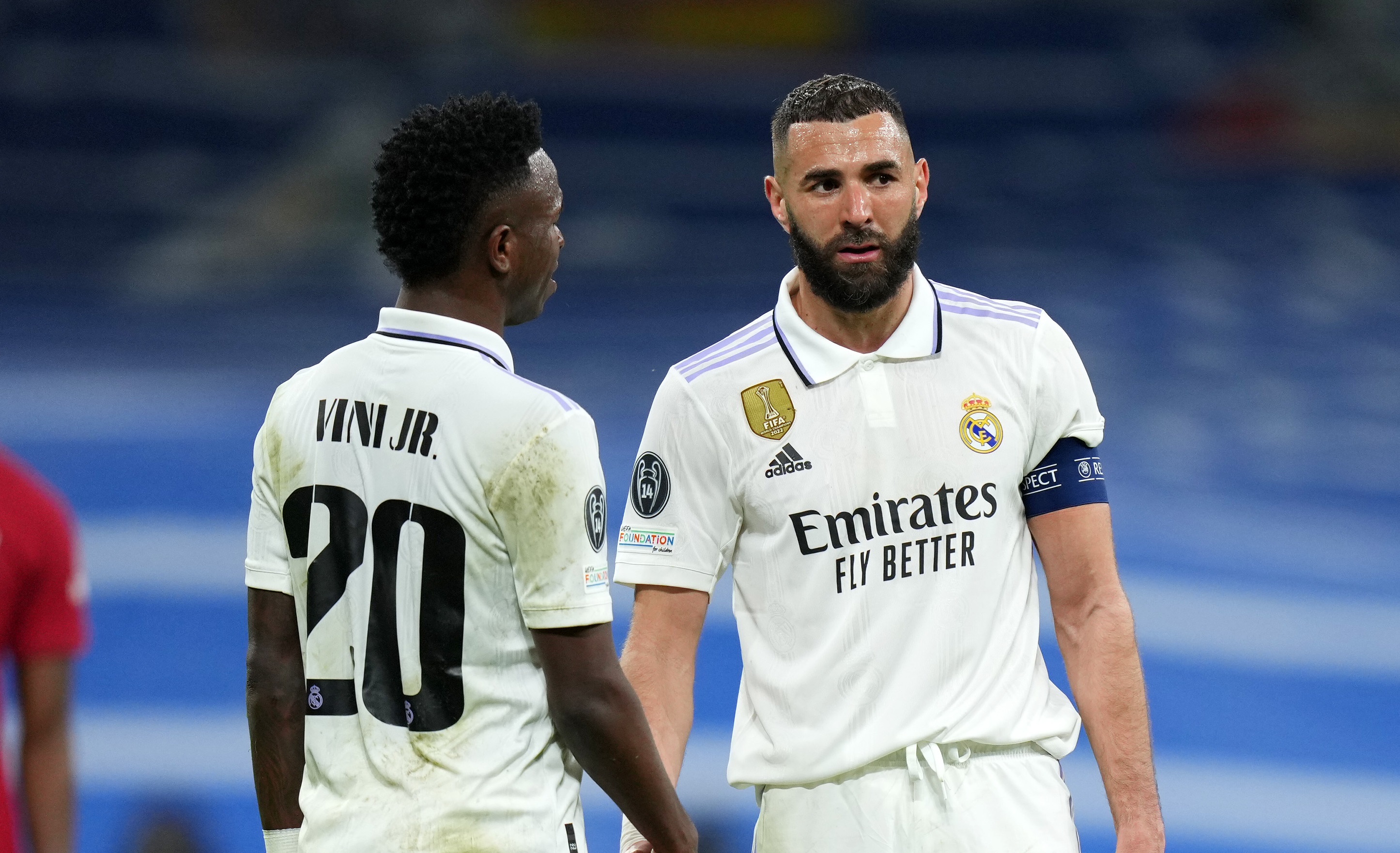 Ce i-a transmis Karim Benzema lui Vinicius, după ce a înscris hattrick-ul în Real Madrid - Borussia Dortmund