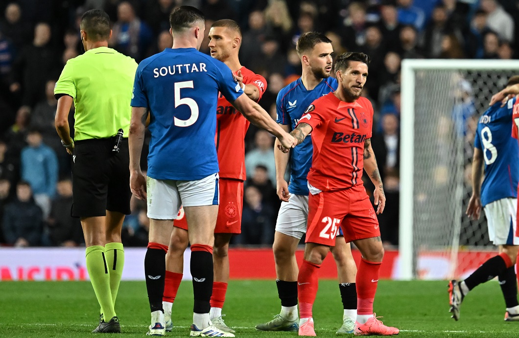 ”Îmi pare rău, am fluierat prea devreme!”. Ce s-a întâmplat în pauza meciului Rangers – FCSB 4-0