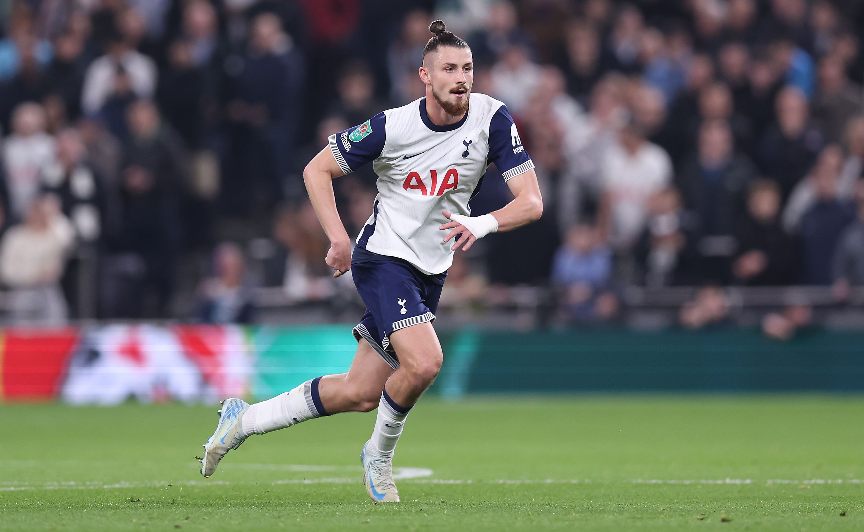 Tottenham - Manchester City 2-0, ACUM pe DGS2. Radu Drăgușin e titular! GOOOL: Spurs își dublează avantajul