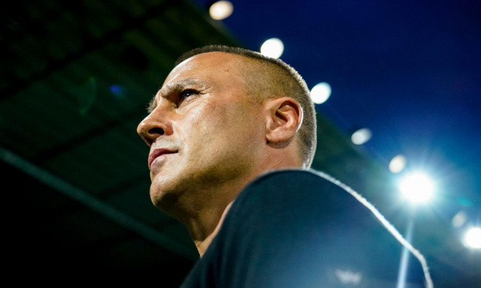 Frosinone, Italy. 26th May, 2024. Fabio Cannavaro head coach of Udinese Calcio looks on during the Serie A TIM match between Frosinone Calcio and Udinese Calcio at Stadio Benito Stirpe on May 26, 2024 in Frosinone, Italy. Credit: Giuseppe Maffia/Alamy Liv