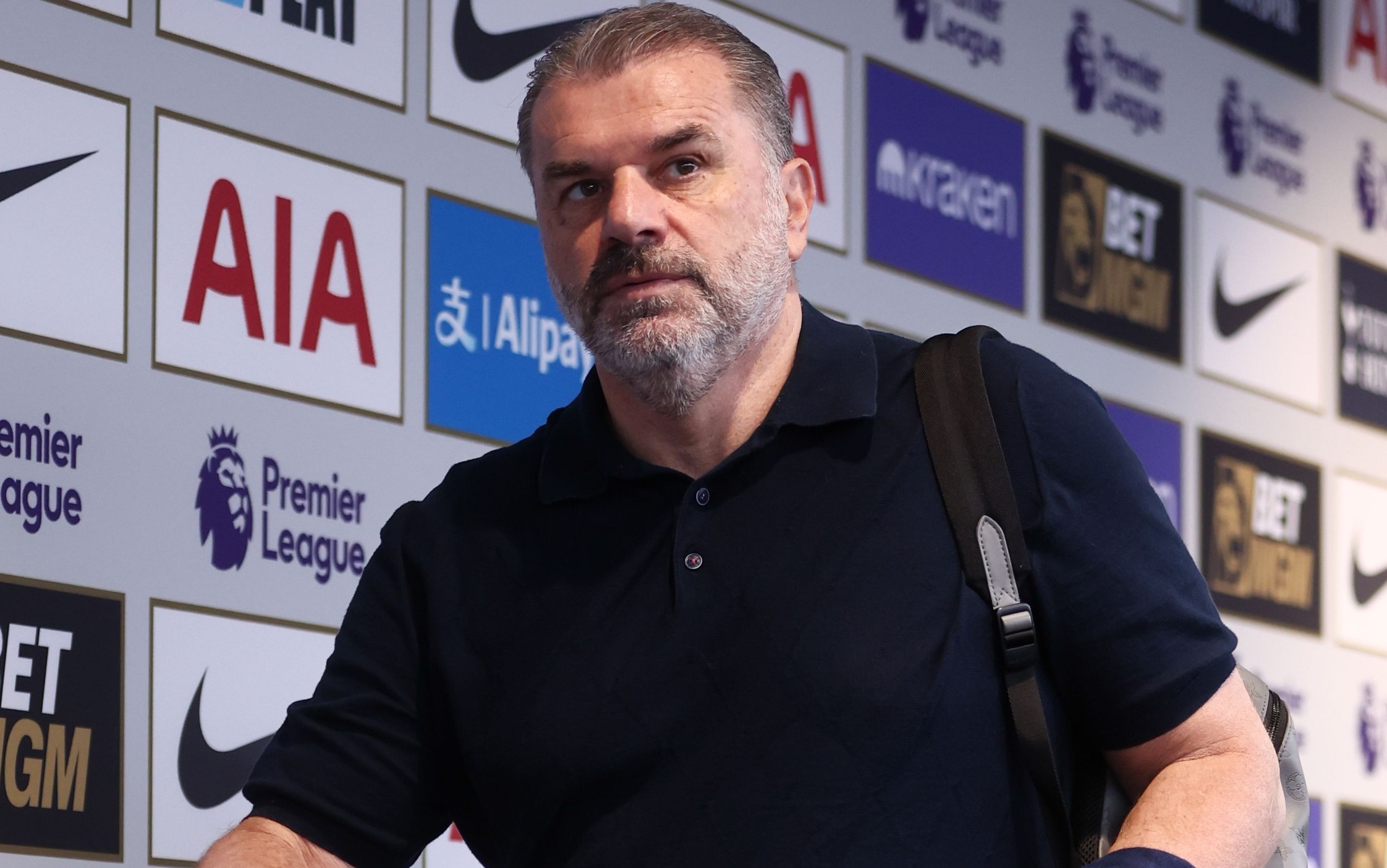 Reacția lui Ange Postecoglou, după ce Tottenham a răpus-o și pe Aston Villa cu Radu Drăgușin integralist