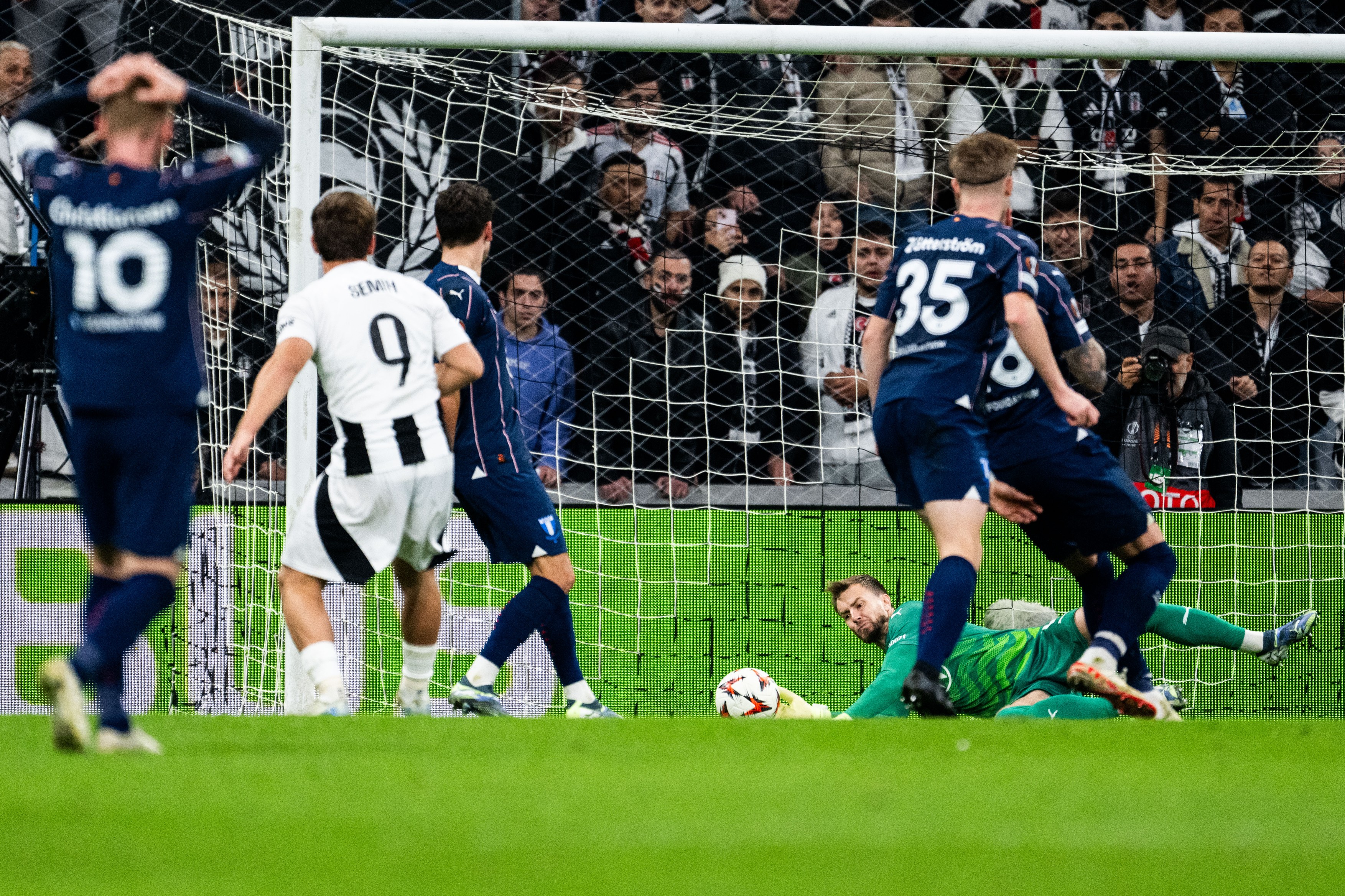 Beșiktaș - Malmo 2-1. Turcii au urcat pe loc de play-off în Europa League