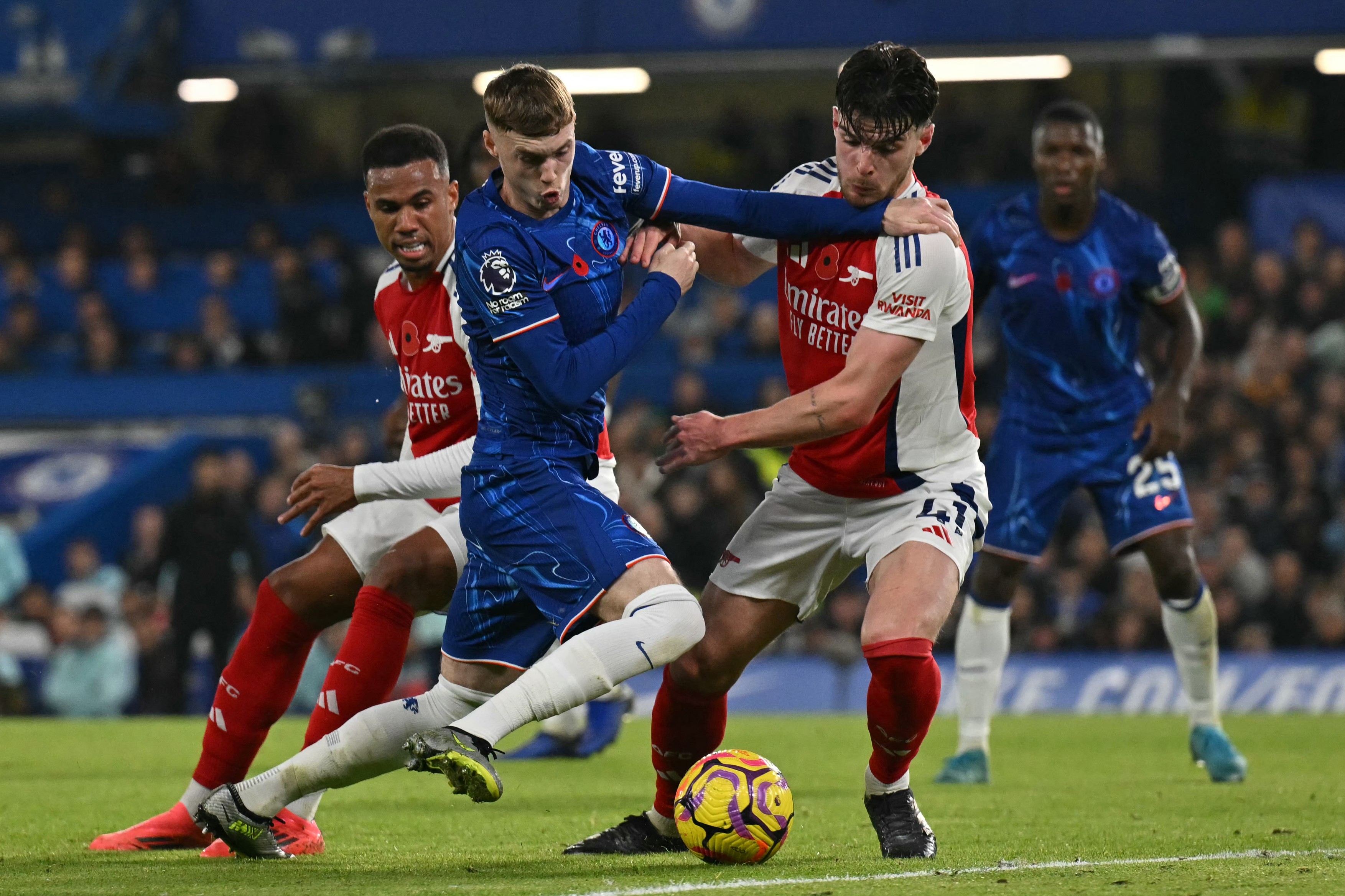 Chelsea - Arsenal 0-1, ACUM, la DGS 1 / Tottenham - Ipswich 1-2. Radu Drăgușin a fost integralist