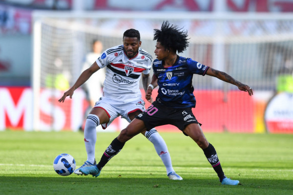 Sao Paulo v Independiente del Valle - Copa CONMEBOL Sudamericana 2022: Final