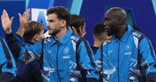 Milan, Italy. 10th Nov, 2024. Khvicha Kvaratskhelia of SSC Napoli and Romelu Lukaku of SSC Napoli salute their opponetns during the line up prior to the Serie A match at Giuseppe Meazza, Milan. Picture credit should read: Jonathan Moscrop/Sportimage Credi