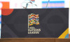 Schild mit dem Logo der Nations League bei der Pressekonferenz - Budapest 18.11.2024: Pressekonferenz Deutschland, Natio