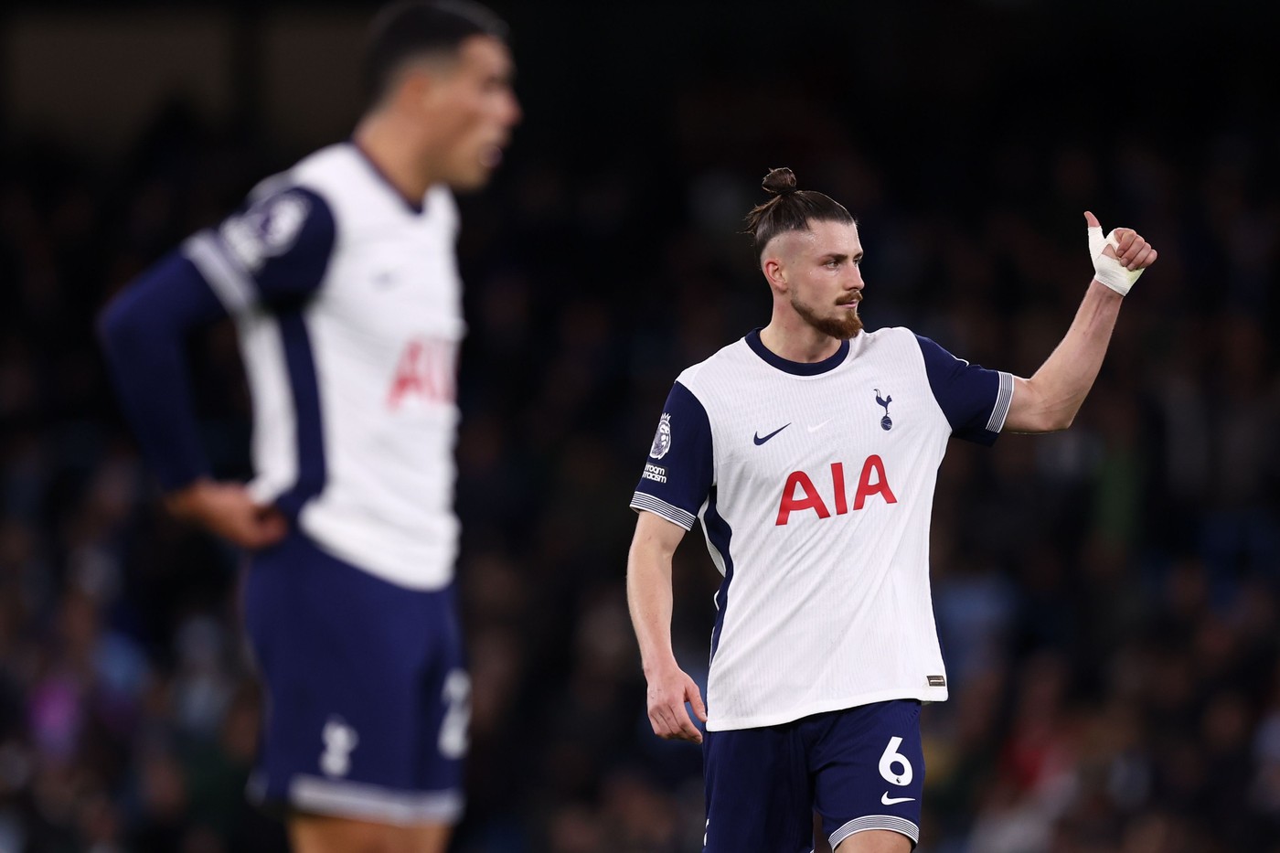 Radu Drăgușin l-a impresionat pe antrenorul lui Tottenham: ce a spus Ange Postecoglou după 4-0 cu Manchester City