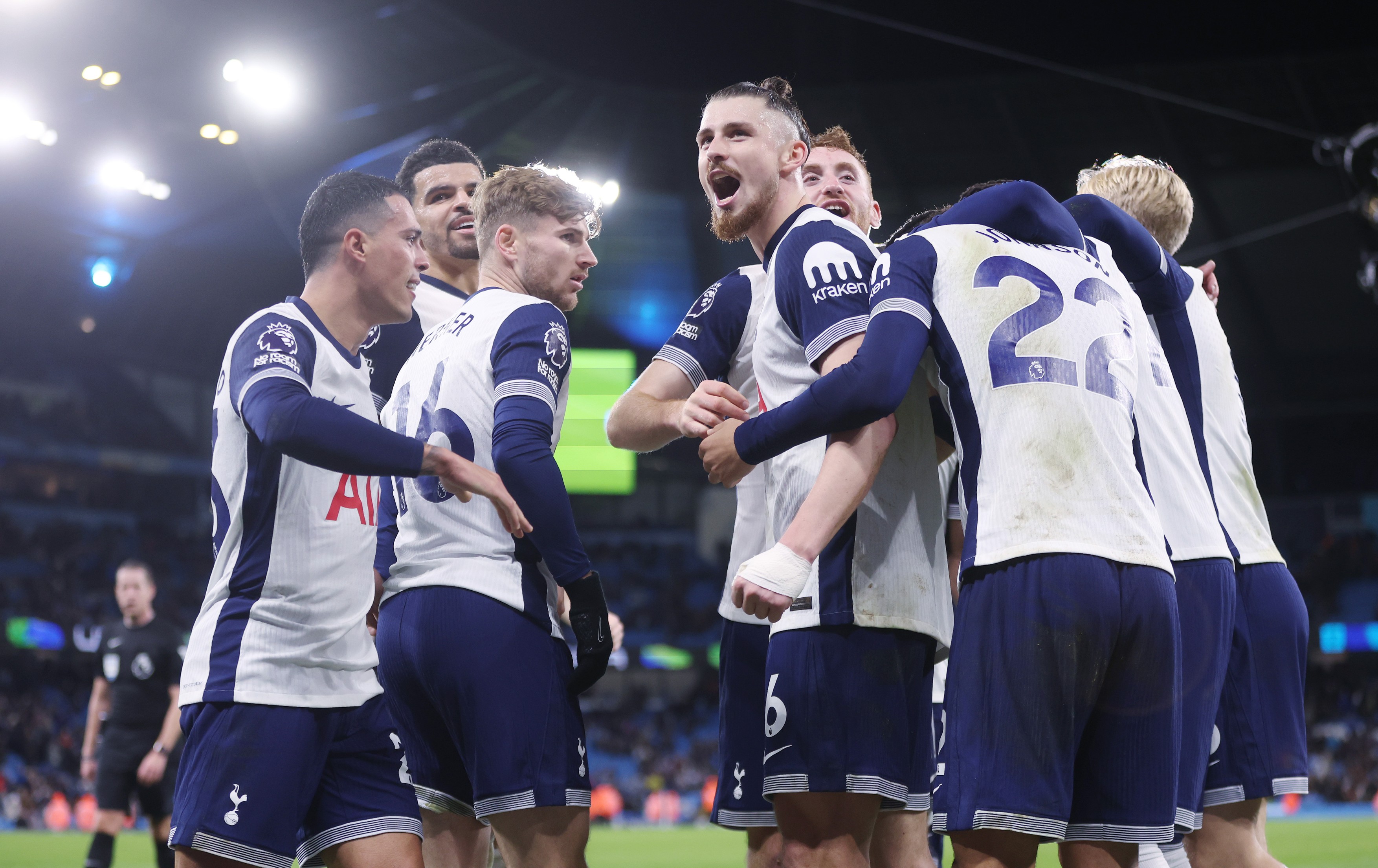 Zeci de mii de aprecieri: mesajul scurt al lui Radu Drăgușin, după ce Tottenham a umilit-o pe Man. City!